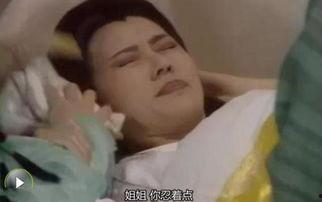 章子怡雨中生孩子视频,勇敢妈妈的真实写照